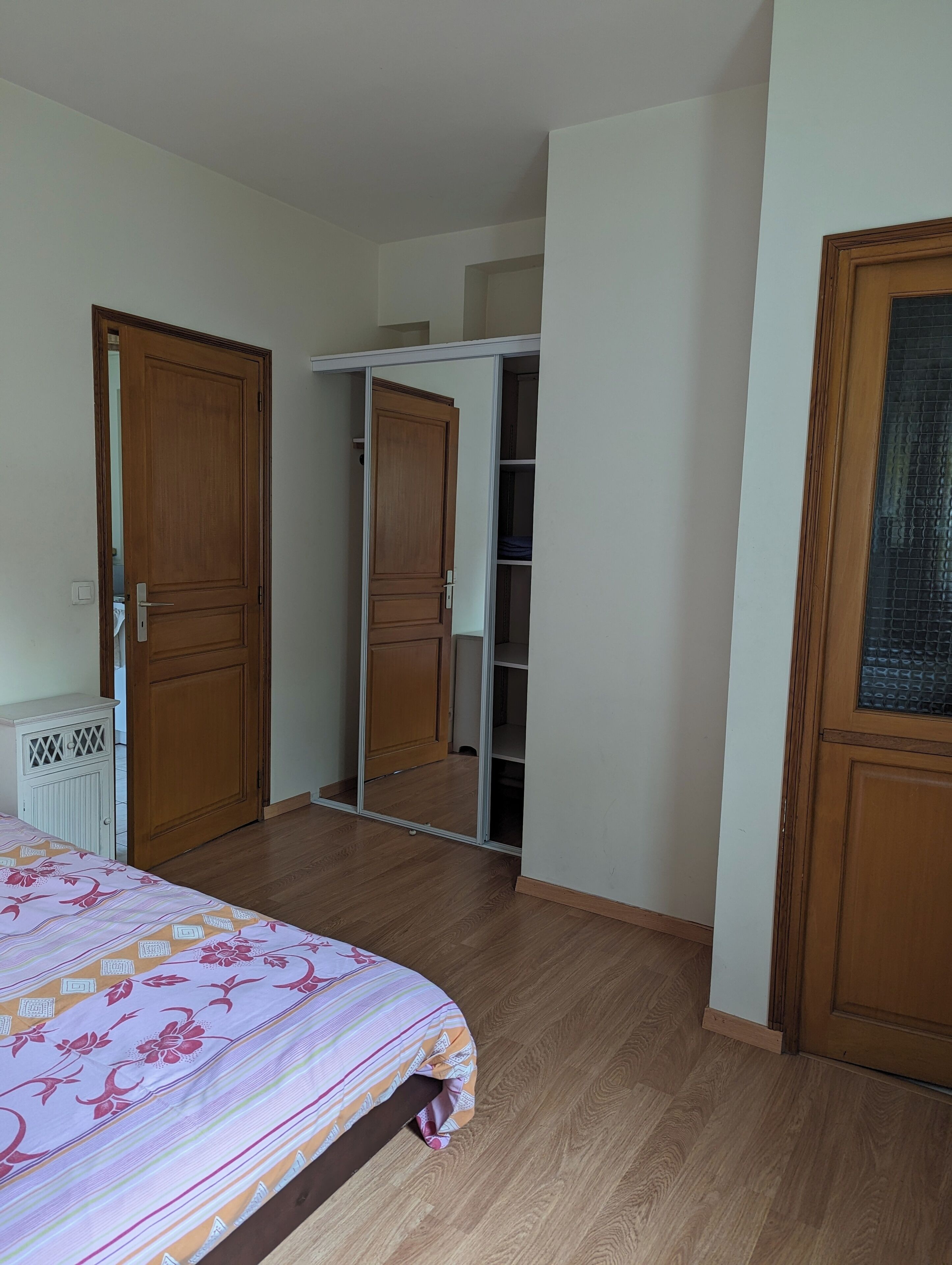 1 chambre, Wi-Fi, draps fournis