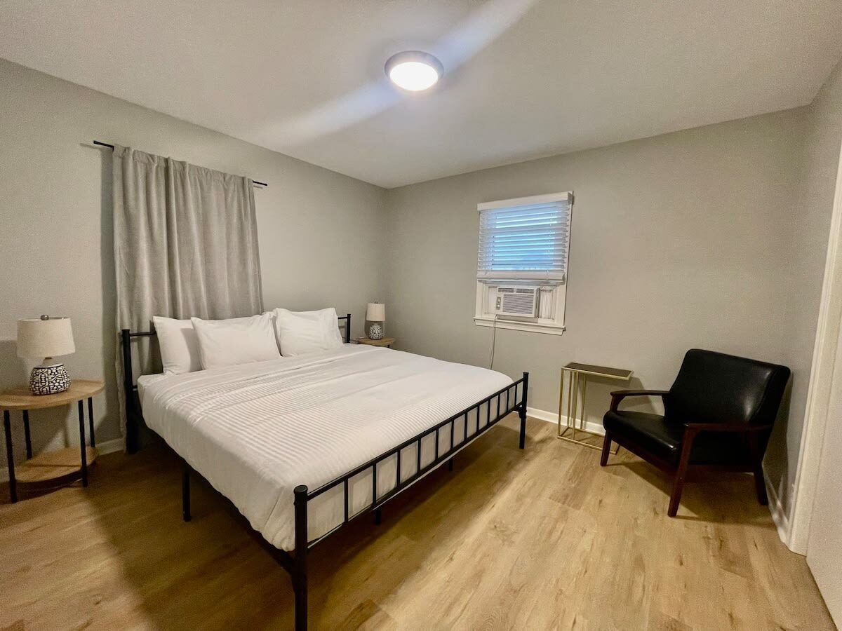 1 bedroom, iron/ironing board, WiFi, bed sheets