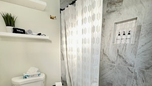 Unclassified image, 2 of 7, button - Chic Pet-Friendly Apartment Near Blackstone & UNMC (Omaha)