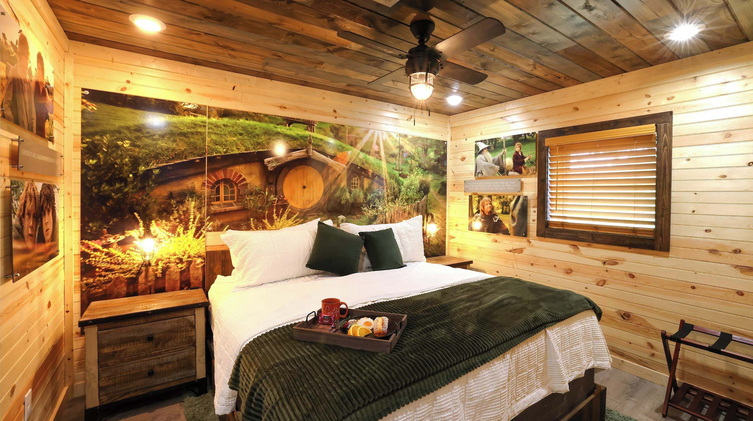 6 chambres, bureau, fer et planche à repasser, lit parapluie