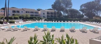 PLEASANT LITTLE STUDIO IN SAINT-RAPHAËL 