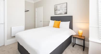 Host & Stay | Clifton Studio 1