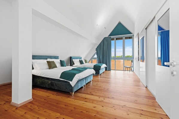 3 Schlafzimmer, Zimmersafe, Schreibtisch, Bügeleisen/Bügelbrett