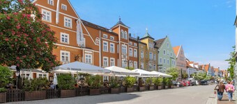 HELLOFLATS: Luxury Penthouse / Balcony / Parking / Center / Therme / MUC Airport