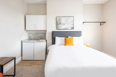 Host & Stay | Clifton Studio 4