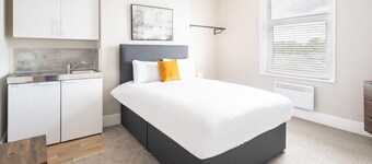 Host & Stay | Clifton Studio 4