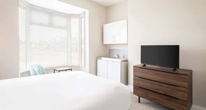 Host & Stay | Clifton Studio 5