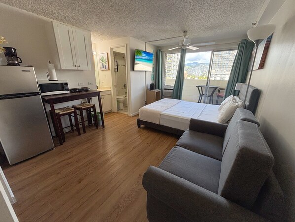 Fer et planche à repasser, accès au Wi-Fi (inclus), literie fournie