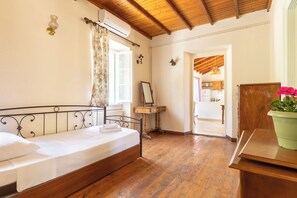 Apartment | Living area - Katerina House,Ipsos (Corfu)