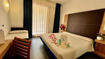 Standard-Doppel- oder -Zweibettzimmer