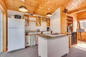 House (1 Bedroom) | Interior