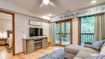 Apartment (2 Bedrooms) | Front of property