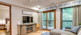 Hike & Leaf Peep! Condo 2 Mi to Silver Dollar City