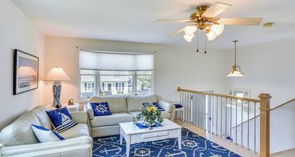 Coastal Home: 1 Mi to Beach, 2 Mi to Dtwn Newport!