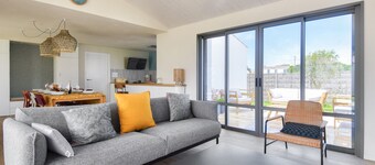 New house- 6 adults & 4 children - 350m beach