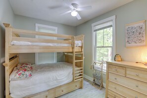 2 soveværelser, strygejern/strygebræt, sengetøj