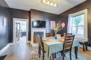 House (4 Bedrooms) | Interior