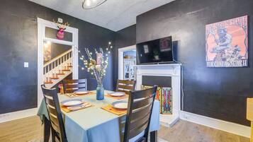 House (4 Bedrooms) | Interior