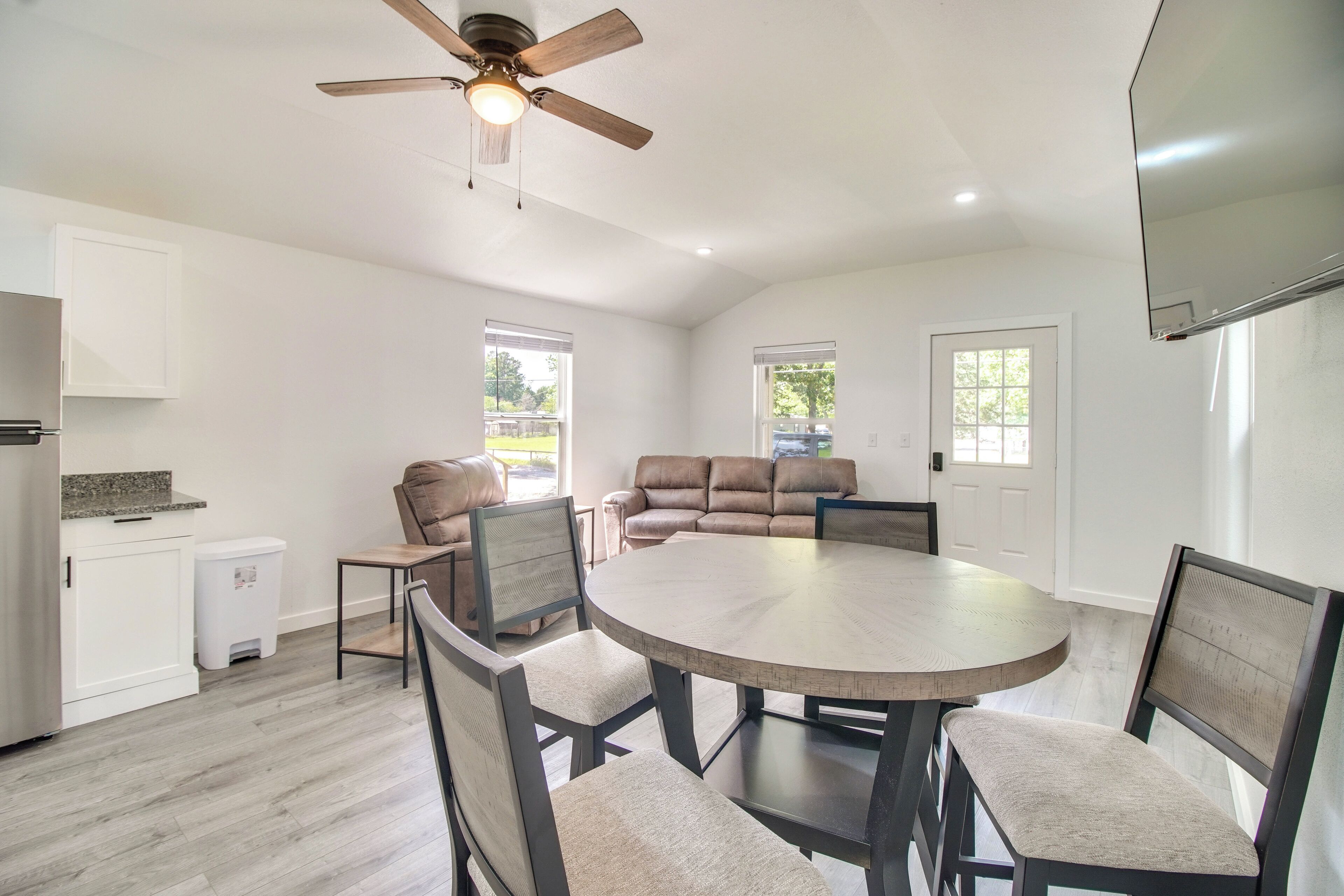 المنشأة من الداخل