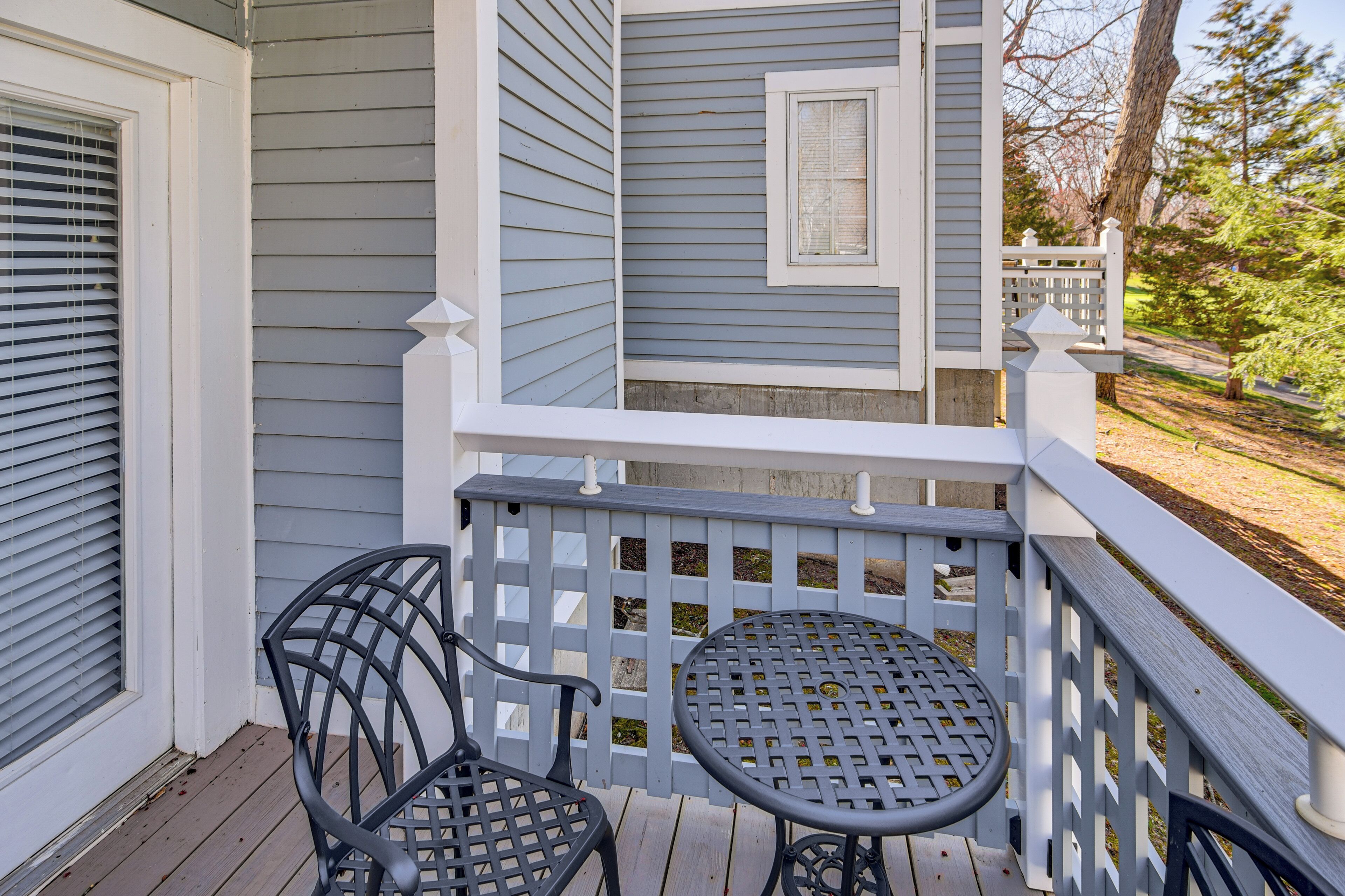 Apartment (0 Bedroom) | Interior