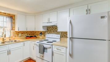 Rumah (2 Bedrooms) | Interior