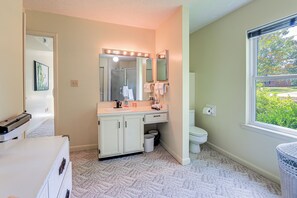 House (4 Bedrooms) | Bathroom