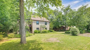 Exterior - Morehead City Home ~ Walk to Beach Park! (Morehead City)