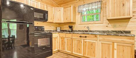 House (2 Bedrooms) | Interior