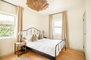 3 Schlafzimmer, Bügeleisen/Bügelbrett, WLAN, Bettwäsche