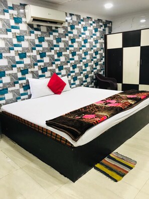 Deluxe Double Room | Free WiFi, bed sheets - Hotel Jagannath International Dumdum (Barakpur)