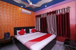 Classic Double Room | Free WiFi, bed sheets - Hotel Jagannath International Dumdum (Barakpur)