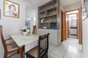 Apartment | Dining - Apt 2 quartos com varanda próximo Praça Casa Forte o bairro mais agradável do Recife ARN901 (Recife)