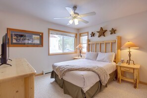 2 bedrooms, Internet, bed sheets - Cedar Creek Condo: Free Shuttle to Big Sky Resort! (Gallatin Gateway)