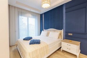Superior Suite, Balcony, City View | Premium bedding, in-room safe, individually decorated - Los Suites (Konyaalti)