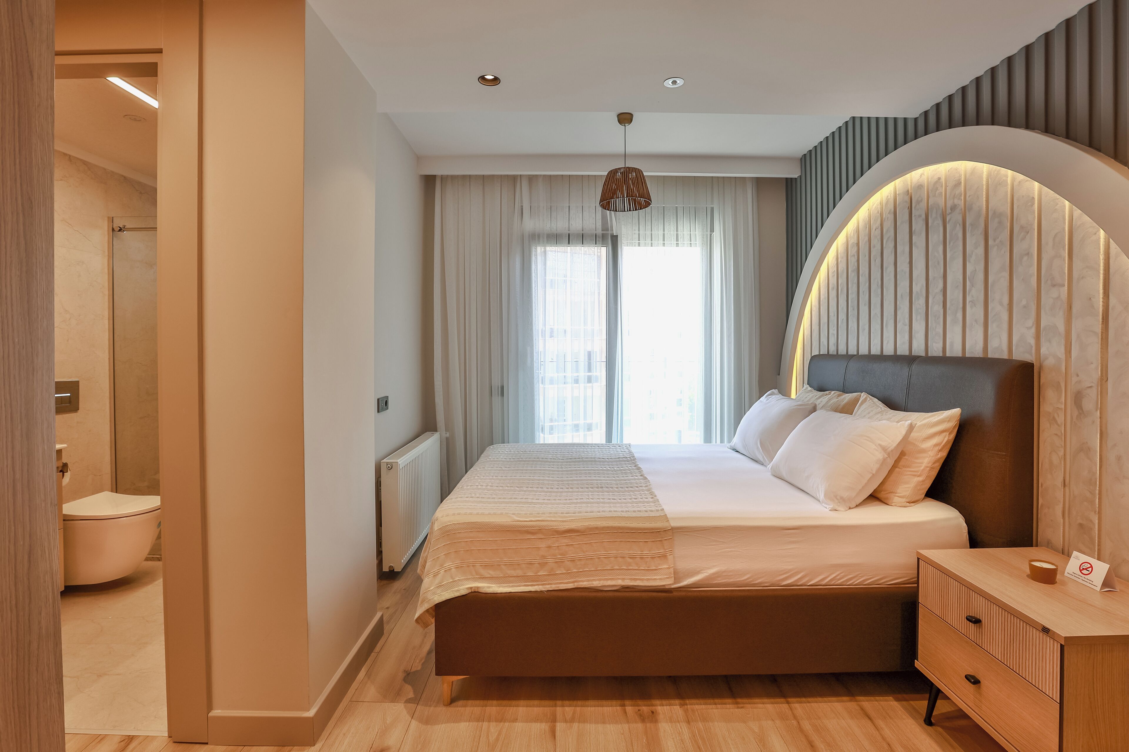 Luxury-Penthouse, Balkon | Hochwertige Bettwaren, Zimmersafe, individuell dekoriert