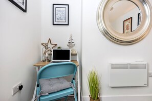 Apartment - Queens Mile 1 With Free Parking By My Getaways (Brighton)