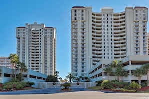 Exterior - Rest-A-Shore - Clean and Spacious - Gulf Front with Pool (Navarre)