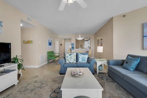 TV - Rest-A-Shore - Clean and Spacious - Gulf Front with Pool (Navarre)
