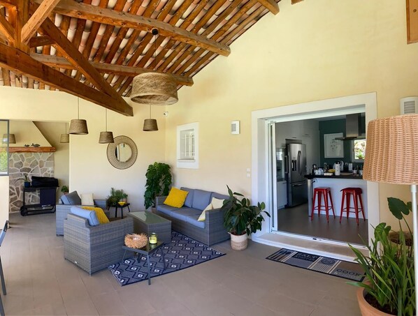 Smart-TV, peis og PC-skjermer