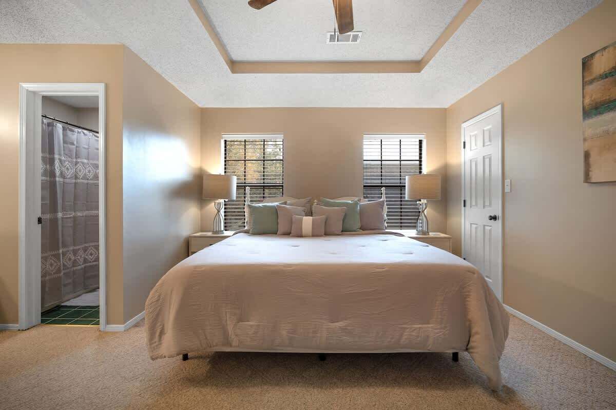 3 多间卧室、熨斗/熨衣板、WiFi、床单