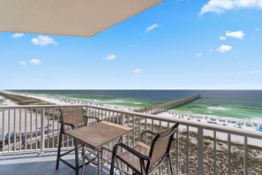 Property grounds - Just for the Halibut - Summerwind 802E (Navarre)