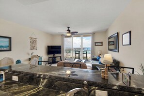 TV - SeaDuced - Summerwind 303E-Beach Chair Service Included (Navarre)