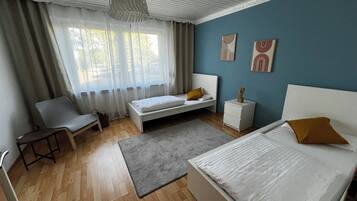 2 Schlafzimmer, Bügeleisen/Bügelbrett, WLAN, Bettwäsche