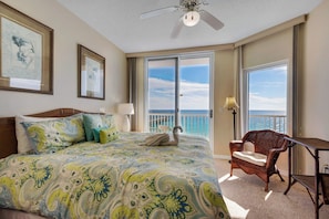 3 bedrooms, iron/ironing board, free WiFi, bed sheets - ShipShape - Summerwind 1004C (Navarre)