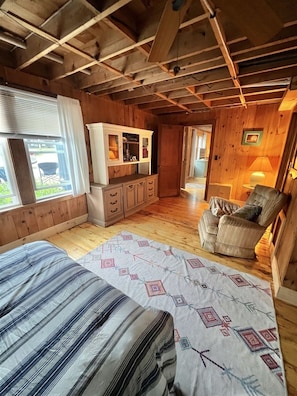 4 bedrooms, WiFi - SEBAGO LAKE ACCESS TO SANDY BEACH (Sebago)