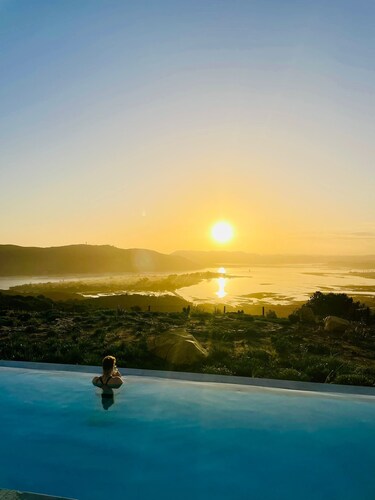 Unsere Zeit, 4 Bedroom Villa with Heated Pool in Knysna.