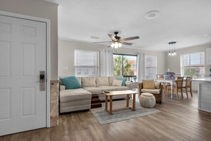 TV - Sugar Dunes - 2 BR Townhouse (Navarre)