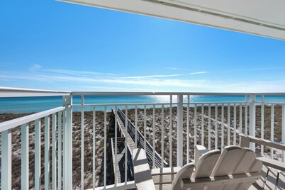 Southern Breeze 4 - Gulf Front Townhome