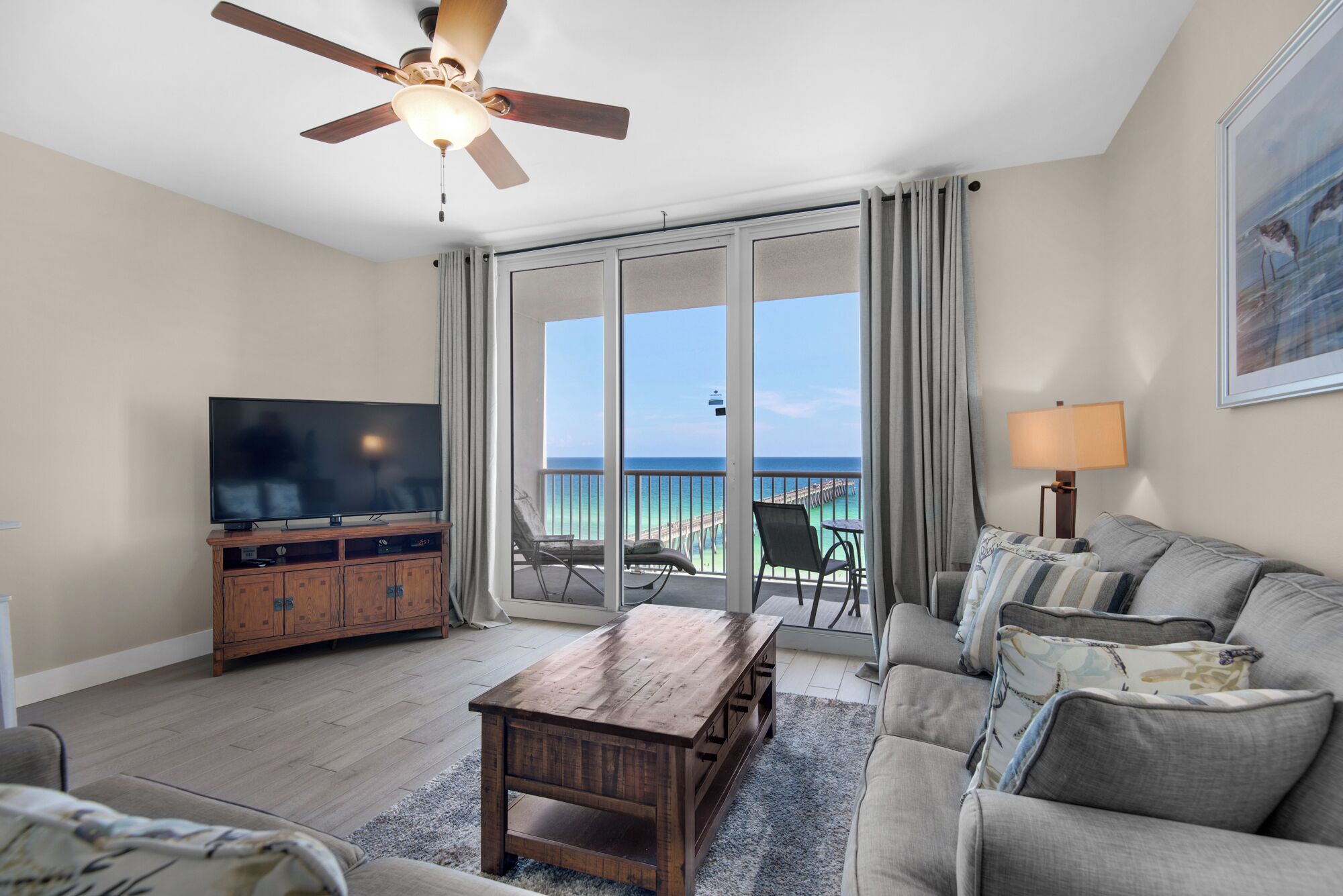 UPDATED - 1/2 SLEEPS 6!! AVAILABLE NOW!!