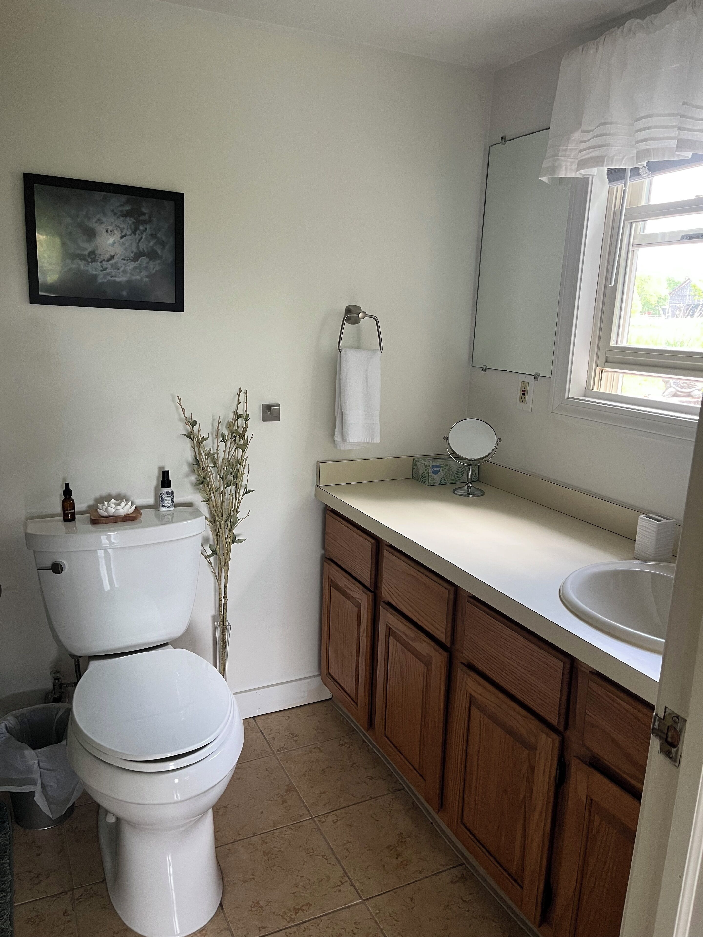 Shower, eco-friendly toiletries, hair dryer, towels